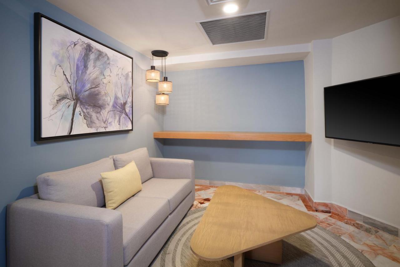 Executive King Suite Ocean View Non-Smoking