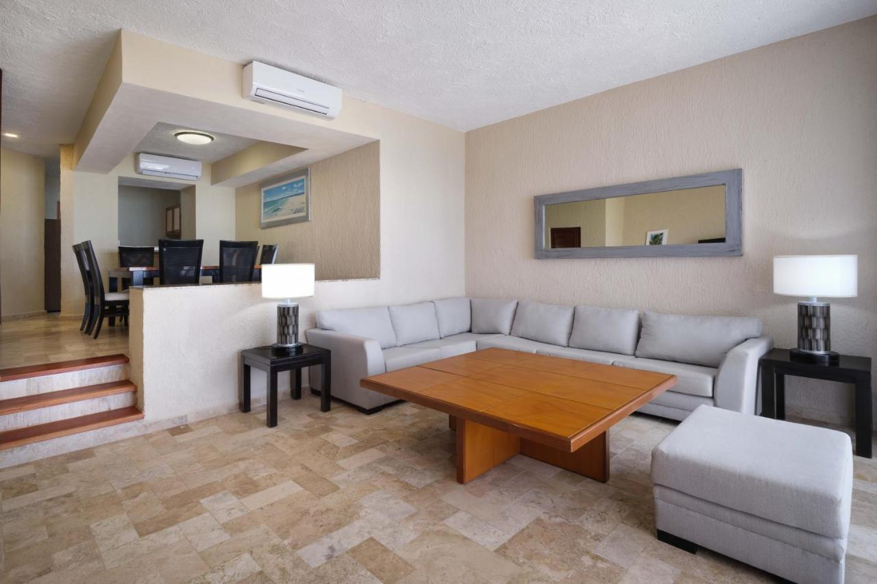 Four-Bedroom Premium Villa Two King Beds Two Double Beds Non-Smoking